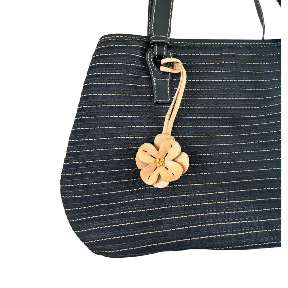 Liz Claiborne black woven shoulder bag contrasting stitching - Picture 8 of 12